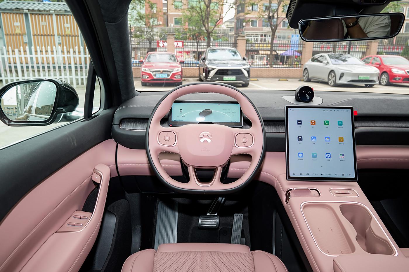 NIO EC6-6.jpg